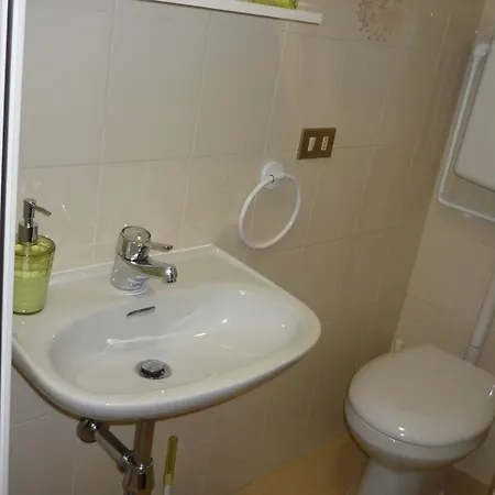 Serbelloni Holiday 20 公寓 贝拉焦